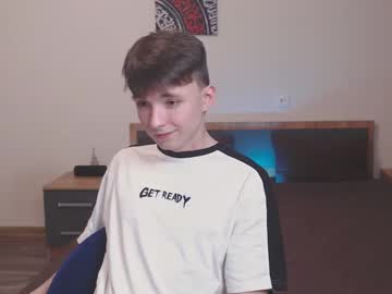 Daniel_Isaak April 03, 2025 Chaturbate stream image