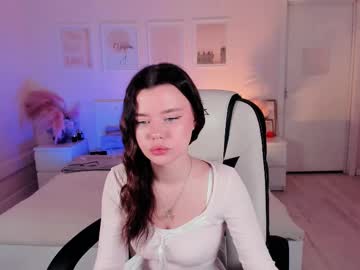 Cassandracrystal April 04, 2025 Chaturbate stream image