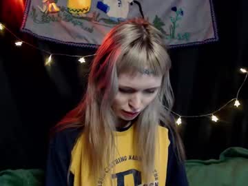 Lilucoolbb_ stream photo from April 04, 2025