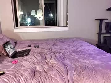 Lunaluxe7 April 07, 2025 Chaturbate stream image