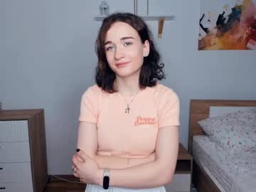 Evelyn_Grouse April 07, 2025 Chaturbate stream image