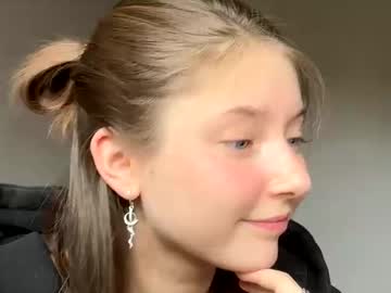 Tiny_Dreamer April 07, 2025 Chaturbate stream image
