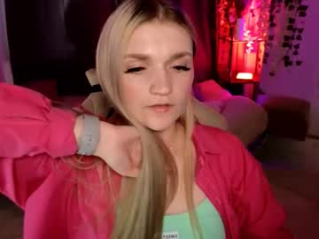 Annyhandd April 07, 2025 Chaturbate stream image
