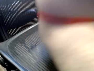 Wellhung882 April 07, 2025 Chaturbate stream image
