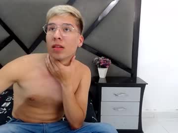 Adrianferrerr April 07, 2025 Chaturbate stream image