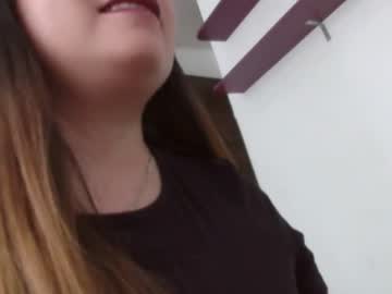 Vaiolett_0512 April 07, 2025 Chaturbate stream image