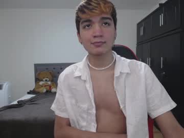 Honeywolves April 08, 2025 Chaturbate stream image
