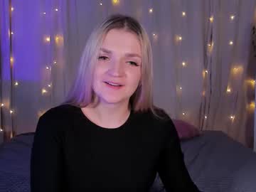 Annyhandd April 08, 2025 Chaturbate stream image