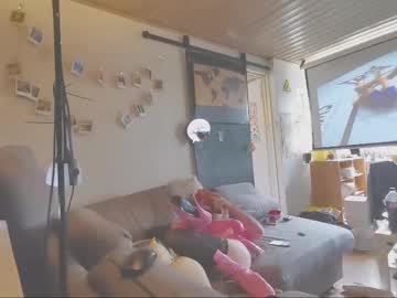 Latex_1990 April 08, 2025 Chaturbate stream image