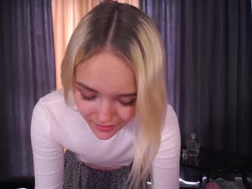 Uki_Meow246 April 08, 2025 Chaturbate stream image