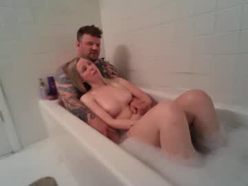 Barbi3nken April 09, 2025 Chaturbate stream image
