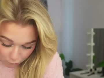 Amazingland April 09, 2025 Chaturbate stream image