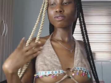 Choco_Petitqueen April 09, 2025 Chaturbate stream image
