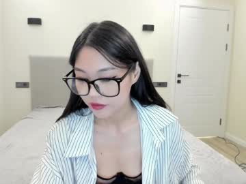 Blow_Kiss_ April 09, 2025 Chaturbate stream image