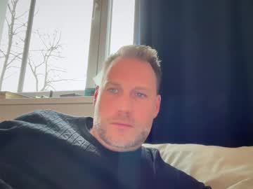 Chris2021x April 09, 2025 Chaturbate stream image