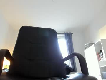 Fredrik386959 April 09, 2025 Chaturbate stream image