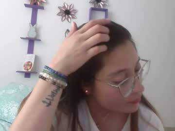 Vaiolett_0512 April 09, 2025 Chaturbate stream image