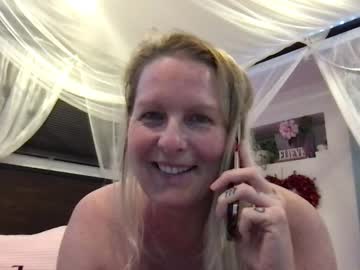 Mjcoconut241756 April 10, 2025 Chaturbate stream image