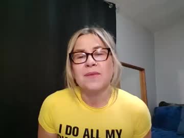 Zora_Rad April 10, 2025 Chaturbate stream image