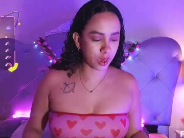 Everlymore_ April 10, 2025 Chaturbate stream image