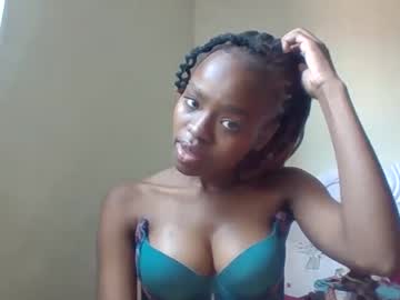 Luckyqueen3 April 11, 2025 Chaturbate stream image
