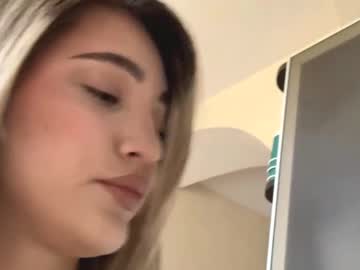 Dawnbluett April 12, 2025 Chaturbate stream image