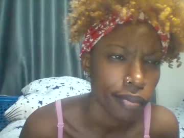 Hottkelly777 April 12, 2025 Chaturbate stream image