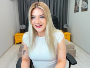 Selenaemoore April 12, 2025 Chaturbate stream image
