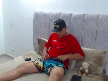 Dereck_Tompson April 13, 2025 Chaturbate stream image