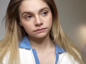 Pretty_Choice April 13, 2025 Chaturbate stream image
