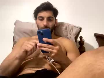 Fitcurvyman4fun_69 April 14, 2025 Chaturbate stream image