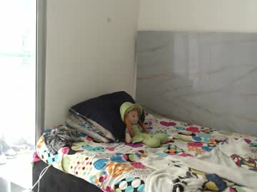 Belle_Lun3 April 14, 2025 Chaturbate stream image