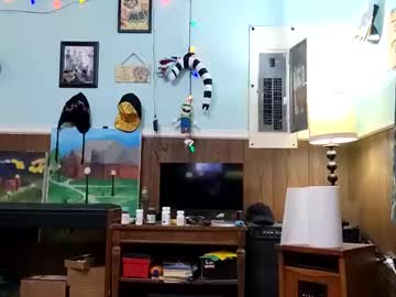 Hairyoldperv April 15, 2025 Chaturbate stream image