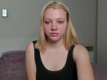 Ary_Little April 15, 2025 Chaturbate stream image