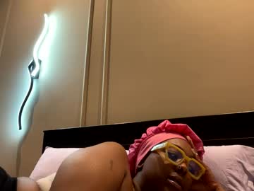 Chocolatecakequeen April 15, 2025 Chaturbate stream image