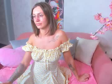 Elina_Gravess April 15, 2025 Chaturbate stream image