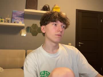 Malcolm_Yang April 15, 2025 Chaturbate stream image