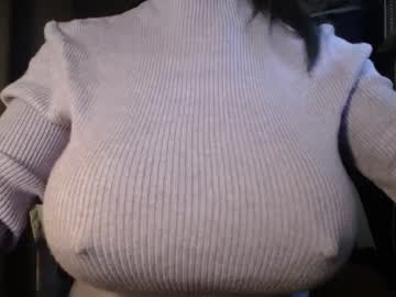 Hotbodyasian_Mertyl April 16, 2025 Chaturbate stream image