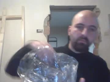 Joshua0017 April 16, 2025 Chaturbate stream image
