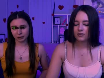 Flora_Ri April 16, 2025 Chaturbate stream image