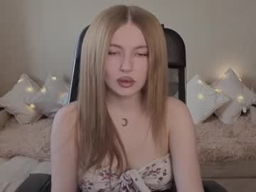 Violettaotis April 16, 2025 Chaturbate stream image