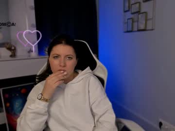 Vikki_Smith1 April 16, 2025 Chaturbate stream image