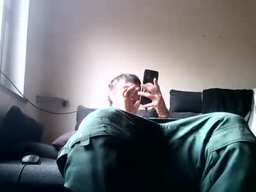 Mike421990 April 16, 2025 Chaturbate stream image