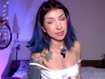 Mooncinna April 16, 2025 Chaturbate stream image