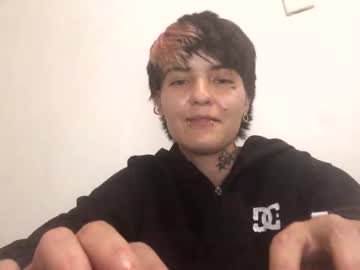 Kushwaine_420 April 17, 2025 Chaturbate stream image