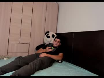 Redsoul951869 April 17, 2025 Chaturbate stream image