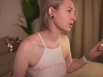 Foxy_Callista April 17, 2025 Chaturbate stream image