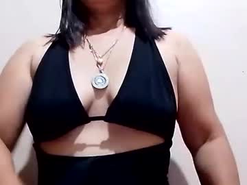 Suzzie_Hot stream photo from April 17, 2025
