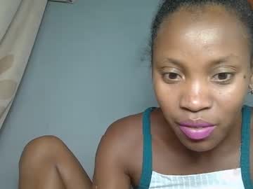 Elodie012 April 17, 2025 Chaturbate stream image