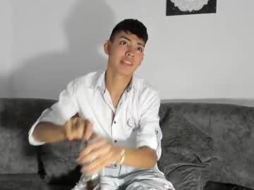 Logantwink18 April 17, 2025 Chaturbate stream image